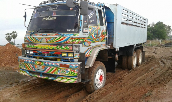 ขายสิ้บล้อ240Rแท้เครื่องเดิมเกียรเดิม รถวิ่งงานทุกวัน ขายสิ้บล้อ240Rแท้เครื่องเดิมเกียรเดิม รถวิ่งงานทุกวัน