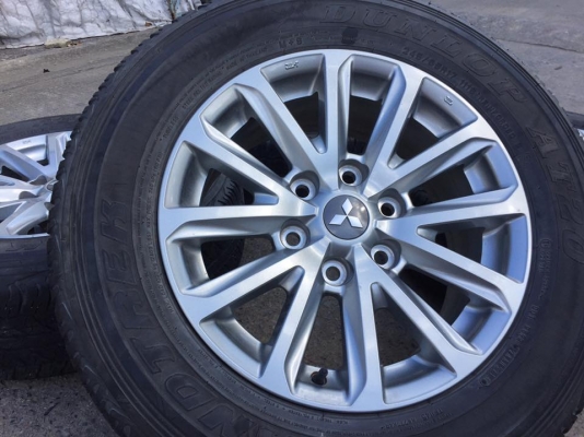 ขายล้อ MITSUBISHI TRITON Plus ขอบ17 6รู พร้อมยาง DUNLOP 245-65-17 ปลายปี14 ดอกยางเต็มๆ ชุดละ 8,500 บาท