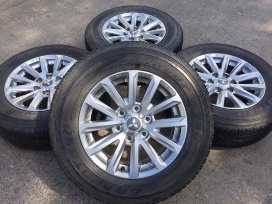 ขายล้อ MITSUBISHI TRITON Plus ขอบ17 6รู พร้อมยาง DUNLOP 245-65-17 ปลายปี14 ดอกยางเต็มๆ ชุดละ 8,500 บาท