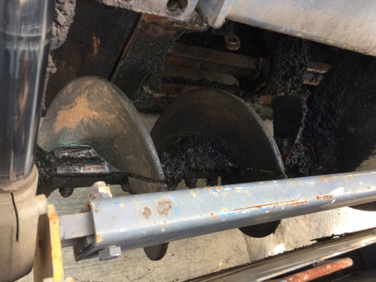 Vogele SUPER 2100 ปูได้ 9 เมตรพร้อมชุดต่อ นำเข้าจากญี่ปุ่น สภาพสวยมาก ๆ ครับ Vogele SUPER 2100 ปูได้ 9 เมตรพร้อมชุดต่อ นำเข้าจากญี่ปุ่น สภาพสวยมาก ๆ ครับ