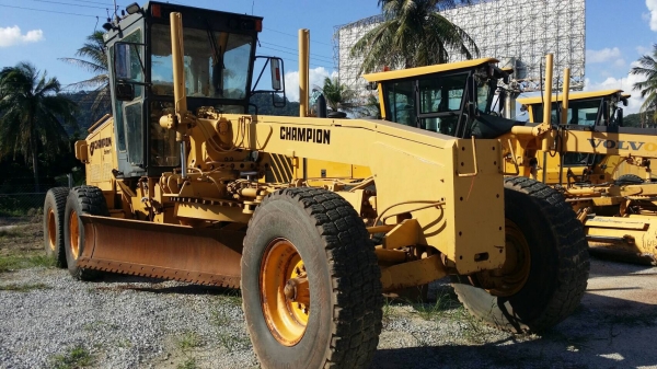 ขาย แชมเปี้ยนส์740Aปี1998 ทำงาน 18000 ซ ม นำเข้า สภาพเดิมๆไม่แต่ง ยังไม่เคยใช้งานในไทยเลยครับ ราคา 1.9 ล้าน ขายทั้งสด&amp;ผ่อน  รับซื้อ-ขาย-แลกเปลี่ยน-รถบรรทุกๆชนิด