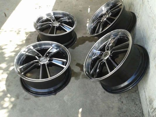 ขอบ17นิ้ว5รู114 ชุดนี้ ราคา 7400 บาท