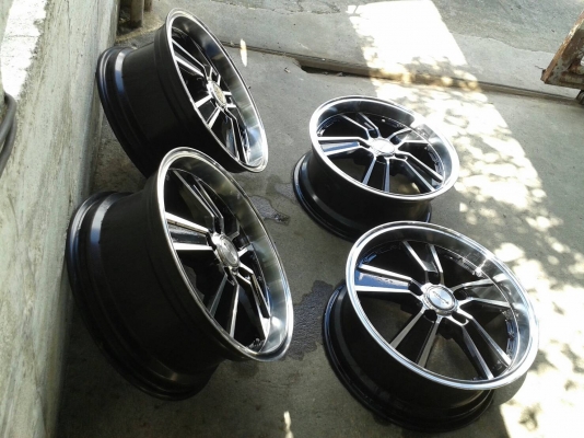 ขอบ17นิ้ว5รู114 ชุดนี้ ราคา 7400 บาท