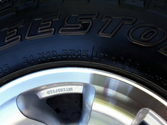 Max + Deestone MT 31-10.5-15 ปี15 สวยๆ 1ชุด