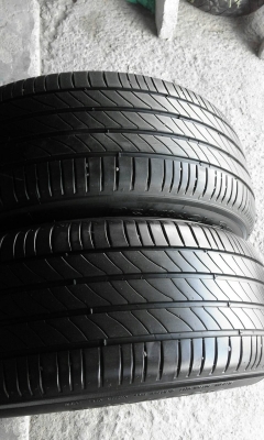 235/60R16  MICHELIN สวยๆ  มี 2 เส้น  tel. 081-427-3941