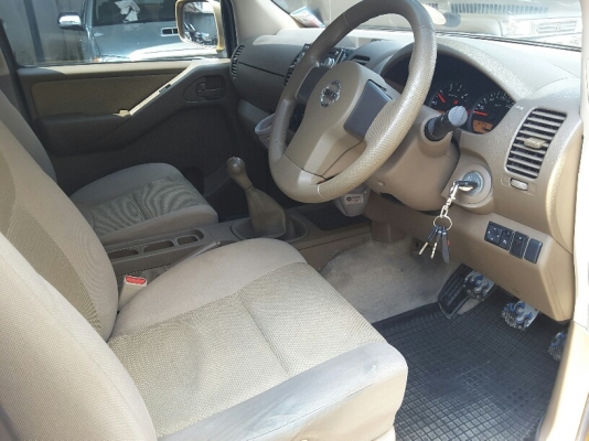ขายNissan Navara 2.5 4ประตู สภาพสวย ปี10.