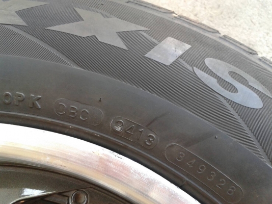 ขอบ17นิ้ว6รู พร้อมยาง ชุดนี้ ราคา 7400 บาท