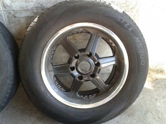 ขอบ17นิ้ว6รู พร้อมยาง ชุดนี้ ราคา 7400 บาท