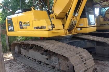 ขายดาว์น 550,000 KOMATSU PC200-8MO ทำงาน 620 ชั่วโมง สภาพใหม่ คงเหลือ 43งวด x89,300 บาท=  3,839,900 บาท  รถอยู่ จ.สุโขทัย 090-772-3710 090-772-3708