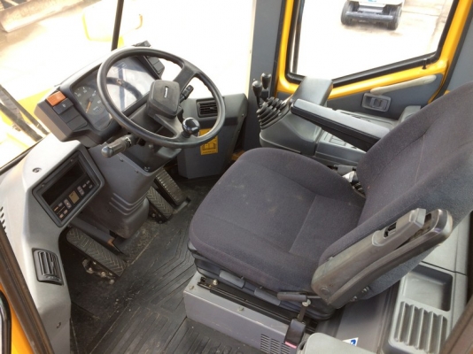 Kawasaki 85ZV ปี 2005 บุ้งกี๋ 3.7 คิว ใช้งาน 5 พันกว่าชม. แท้ ๆ จากญี่ปุ่น