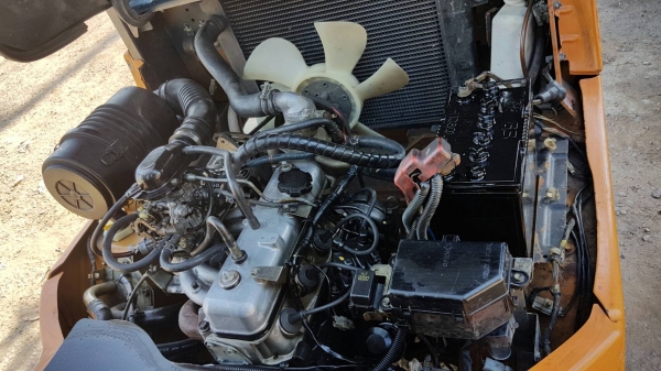 ขายด่วนรถยก TOYOTA 7FG25ยก2.5ตันยกสุงได้3เมตรเคื่องตัวใหม่4สูบชั่วโม่งทำงานน้อยยางตัน4เส้นรถนอกเพิ่งเข้ามายังไม่เคยใช้งานในเมืองไทยเลย