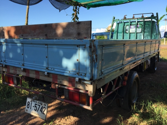 Isuzu NKR 100แรงม้าฝาดำ 4BC2 หัวยกได้ ภาษีเต็ม กะบะยาว 4.3 เล่มพร้อมโอน Isuzu NKR 100แรงม้าฝาดำ 4BC2 หัวยกได้ ภาษีเต็ม กะบะยาว 4.3 เล่มพร้อมโอน