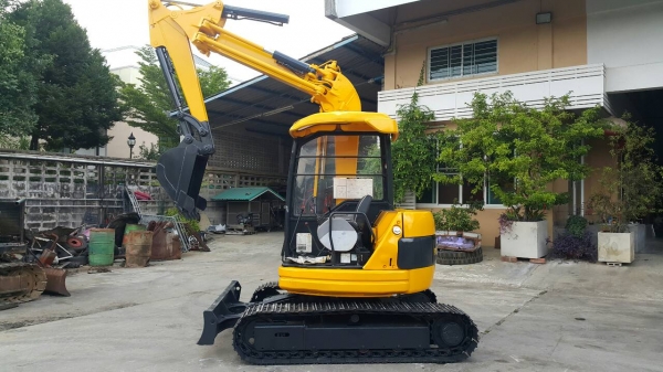 ขาย รถขุด KOMATSU รุ่น PC50UU-2- มือสองญี่ปุ่น แทรกเหล็ก สลัก บูท เอวแน่น 100\% ทั้งคัน ทำงานดี ทุกระบบ สวยพร้อมใช้งาน มือถือ/LINE ID : 0818754444 ขาย รถขุด KOMATSU รุ่น PC50UU-2- มือสองญี่ปุ่น แทรกเหล็ก สลัก บูท เอวแน่น 100\% ทั้งคัน ทำงานดี ทุกระบบ สวยพร้อมใช้งาน มือถือ/LINE ID : 0818754444
