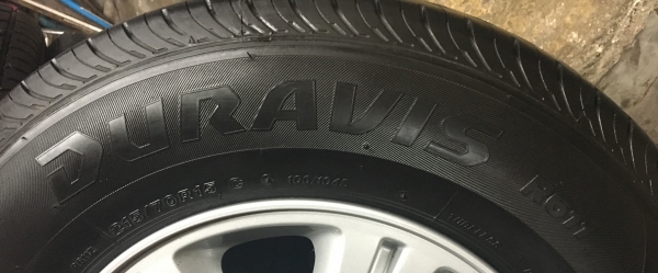 ยาง 215-70-15 น้องๆป้ายแดง Bridgestone ยาง 215-70-15 น้องๆป้ายแดง Bridgestone