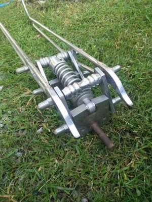 ขายสปริงเกอร์หน้าใส่มอไซด์ช๊อปเปอร์ ( Springer )