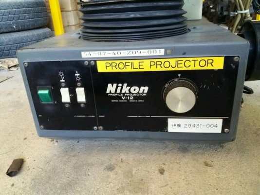 เครื่องวัดงาน Profile Projector