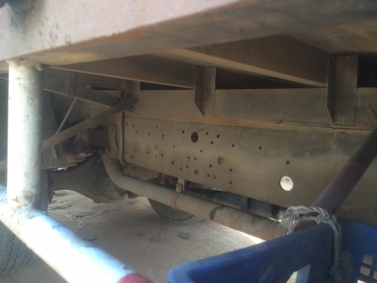 ขายรถHINO FD ตู้บรรทุกสิบบาน 195 แรง ปี47