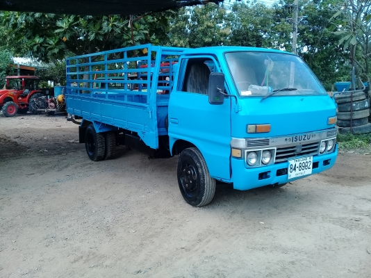 จองแล้วครับรอโอนเงินค่าเดินทางพรุ่งนี้เช้าครับ/จากคุณนิรัณอำเภอคง)                      ขายรถหกล้อเครื่อง100แรงเอกสารพร้อมโอนครับใช้บรรทุกใช้รับคนงานดีมากครับ