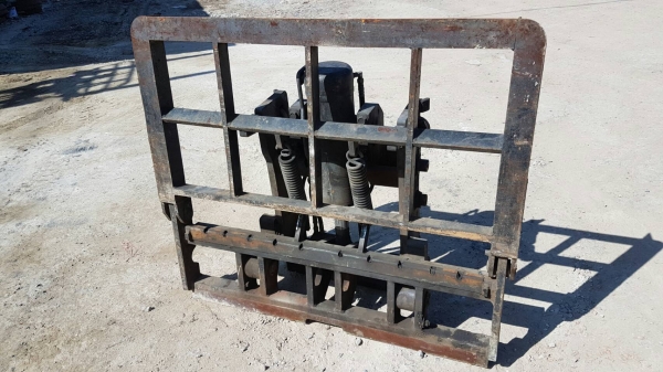 ขายด่วนชุดแผงงากะดกใส่กับรถฟอร์คลิฟต์โตต้ารุ่น6-7ขนาด2.5ตันเป็นของนอกใส่ตู้มาสถาพดีพร้อมใช้ ขายด่วนชุดแผงงากะดกใส่กับรถฟอร์คลิฟต์โตต้ารุ่น6-7ขนาด2.5ตันเป็นของนอกใส่ตู้มาสถาพดีพร้อมใช้