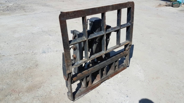 ขายด่วนชุดแผงงากะดกใส่กับรถฟอร์คลิฟต์โตต้ารุ่น6-7ขนาด2.5ตันเป็นของนอกใส่ตู้มาสถาพดีพร้อมใช้ ขายด่วนชุดแผงงากะดกใส่กับรถฟอร์คลิฟต์โตต้ารุ่น6-7ขนาด2.5ตันเป็นของนอกใส่ตู้มาสถาพดีพร้อมใช้