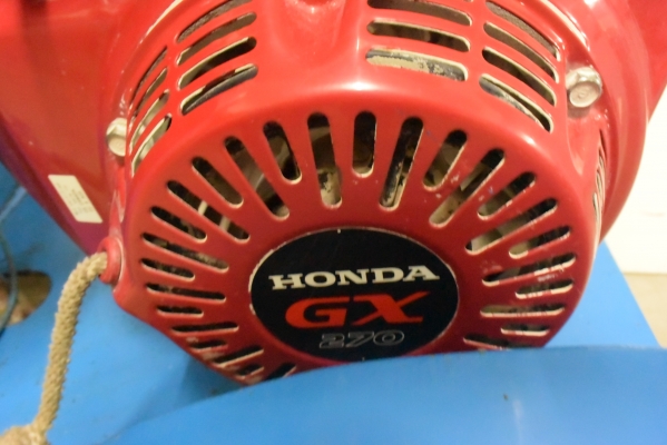 เครื่องตัดคอนกรีต ตัดถนน ตัดปูน Honda รุ่น GX270 (9 แรงม้า) สภาพดี พร้อมใบตัด 14 นิ้ว เครื่องตัดคอนกรีต ตัดถนน ตัดปูน Honda รุ่น GX270 (9 แรงม้า) สภาพดี พร้อมใบตัด 14 นิ้ว