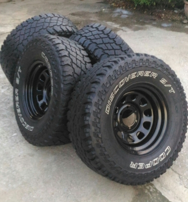 ขายล้อ Rock 16x8 ลบ 25 พร้อมยาง 285/75/16 (33") ขายล้อ Rock 16x8 ลบ 25 พร้อมยาง 285/75/16 (33")