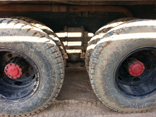 ขายรถบรรทุก ดั้ม2เพลา 3H เครื่อง195แรง HO7D สโลยก สภาพพร้อมใช้งาน เอกสารเล่มทะเบียนพร้อมโอน ราคา680,000 สนใจโทร 090-8588220คุณนะ 093-3258446คุณบิว หรือเข้าดูสินค้าอื่นๆได้ที่ www.narong2truck.com หรือ www.truck.in.th/498 หรือเพจFacebook ณรงค์ ซื้อขายรถมือ