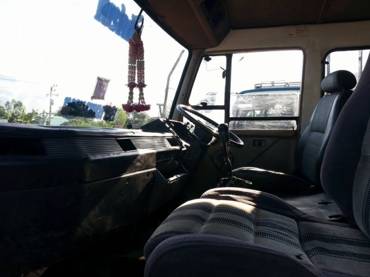 ขายรถบรรทุก ดั้ม2เพลา TDเบรกใหญ่ เครื่อง225แรง เพาเวอร์ เบรกจิฟฟี่ ภายในสวย เอกสารเล่มทะเบียนพร้อมโอน ราคา760,000 สนใจโทร 090-8588220คุณนะ 093-3258446คุณบิว หรือเข้าดูสินค้าอื่นๆได้ที่ www.narong2truck.com หรือ www.truck.in.th/498 หรือเพจFacebook ณรงค์ ซื