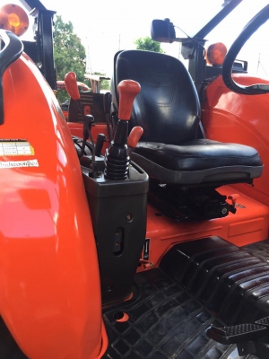 ขายรถไถ Kubota M8540 (4WD) พร้อมดันหน้า ผานพรวนช้าง รถสวย เดิม พร้อมใช้งานครับ