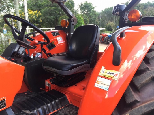 ขายรถไถ Kubota M8540 (4WD) พร้อมดันหน้า ผานพรวนช้าง รถสวย เดิม พร้อมใช้งานครับ