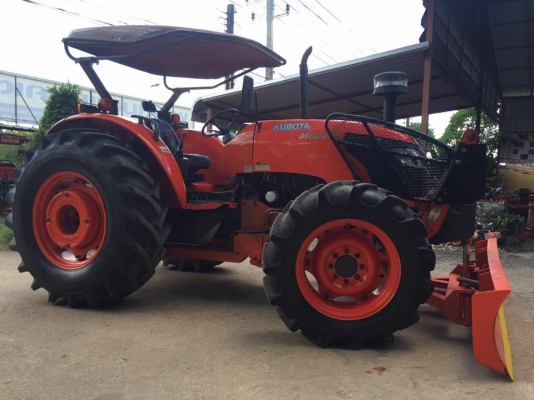 ขายรถไถ Kubota M8540 (4WD) พร้อมดันหน้า ผานพรวนช้าง รถสวย เดิม พร้อมใช้งานครับ