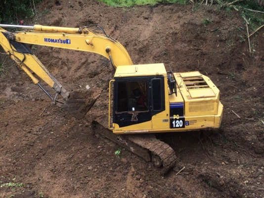 รถขุด KOMATSU PC100-3