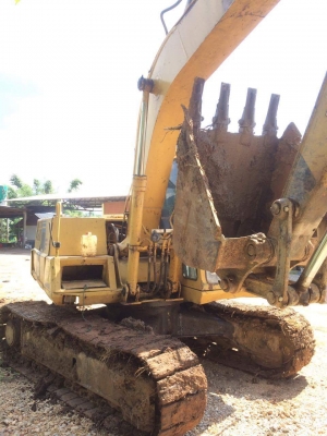 รถขุด KOMATSU PC100-3