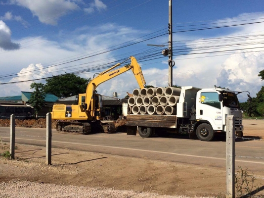 รถขุด KOMATSU PC100-3