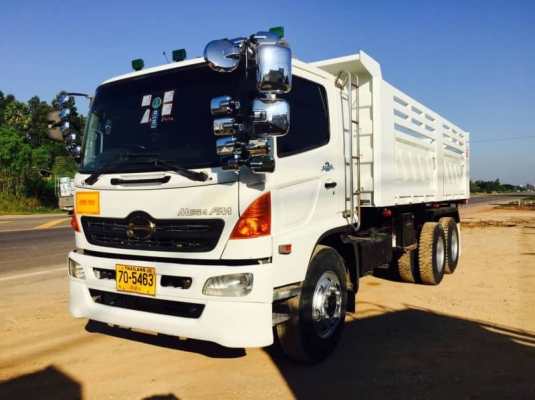 ขาย hino mega 260 สวยขั้น 3เทพ ไม่มีที่ติ เลย สนใจ ด่วนๆ ครับ  มีคันเดียว ในโลก260 สภาพนี้  ยางใหม่หมด มีระบบพ่วง089-7088772