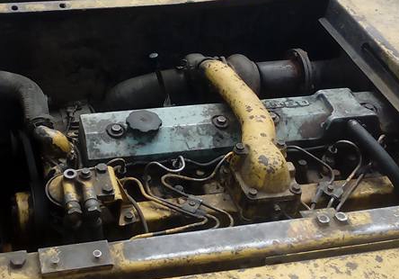 **470,000 บ.ต่อรอง/// แบคโฮ KOMATSU PC200-5 คอนโทรลยาว ไฟครบ เครื่อง+ปั้ม เดิม แรงดี บูมอาร์มดี บุ้งกี๋ได้ เอวแน่น ช่วงล่าง70\% โซ่ดีแทร็กครบ เฟรมพอได้ ใช้งานปกติ พร้อมใช้ เอกสารใบแจ้งจำหน่าย ขายตามสภาพ **ขาย KOMATSU PC200-5 แบคโฮพิมพ์นิยม สภาพดี พร้อมใช้