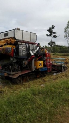 ขายรถเกี่ยวข้าวเกษตร ไอ้หนุ่มไวไฟ ปี55/jo8c 260โบว์ ช่วงล่าง12 สภาพเกี่ยวทุกวัน เอกสารครบ ปั๊ม23แฝด ลูเลอร์11ลูก ขายรถเกี่ยวข้าวเกษตร ไอ้หนุ่มไวไฟ ปี55/jo8c 260โบว์ ช่วงล่าง12 สภาพเกี่ยวทุกวัน เอกสารครบ ปั๊ม23แฝด ลูเลอร์11ลูก