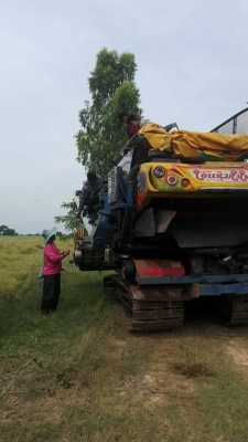 ขายรถเกี่ยวข้าวเกษตร ไอ้หนุ่มไวไฟ ปี55/jo8c 260โบว์ ช่วงล่าง12 สภาพเกี่ยวทุกวัน เอกสารครบ ปั๊ม23แฝด ลูเลอร์11ลูก ขายรถเกี่ยวข้าวเกษตร ไอ้หนุ่มไวไฟ ปี55/jo8c 260โบว์ ช่วงล่าง12 สภาพเกี่ยวทุกวัน เอกสารครบ ปั๊ม23แฝด ลูเลอร์11ลูก