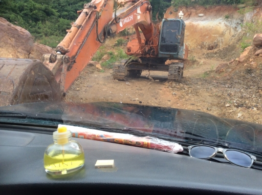 ขายรถแบคโฮ HITACHI EX310-3H ราคา 750000 ขายรถแบคโฮ HITACHI EX310-3H ราคา 750000