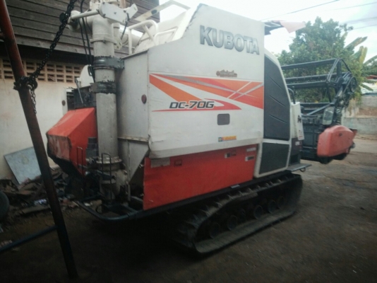 แทรกใหม่สองเส้นรถเกี่ยวข้าวอยู่ทุกวัน