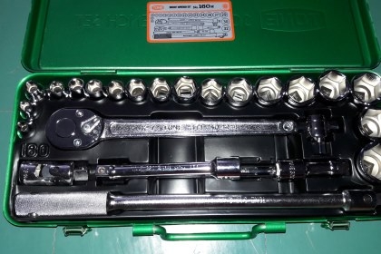 ขายชุดบ็อกรุ่นหกเหลี่ยม4หุน TONE Made in JAPAN. ระบบมิล