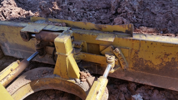 แทรคเตอร์ ดี2 แทรคเตอร์ ดี2