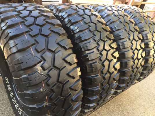 ยาง Mud Maxxis 35 12.5 R15 ดอกเต็ม ไม่มีปะ ราคาไม่แพง ยาง Mud Maxxis 35 12.5 R15 ดอกเต็ม ไม่มีปะ ราคาไม่แพง