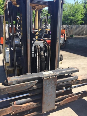 TCM FD20Z3  รถนอกเก่าญี่ปุ่น ดีเซล เสา 3 เมตร งาหนีบก้อนสี่เหลี่ยม