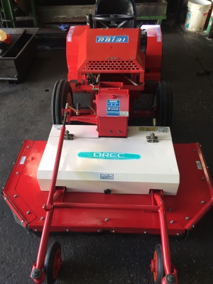 รถตัดหญ้า OREC ตัดหน้า 2 ใบ ตัดเครื่องคูโบต้า 11 HP