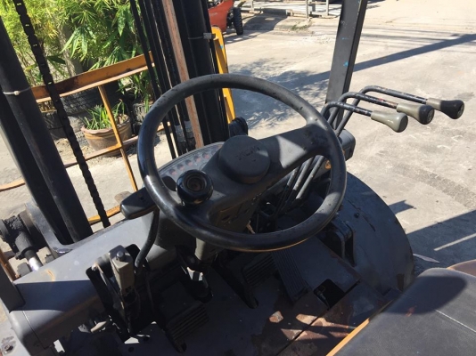 รถ 3 ตัน TCM FD30Z5 รถนอกนำเข้าจากญี่ปุ่น ดีเซล เสา 4 เมตร เกียร์ออโต้ รถ 3 ตัน TCM FD30Z5 รถนอกนำเข้าจากญี่ปุ่น ดีเซล เสา 4 เมตร เกียร์ออโต้