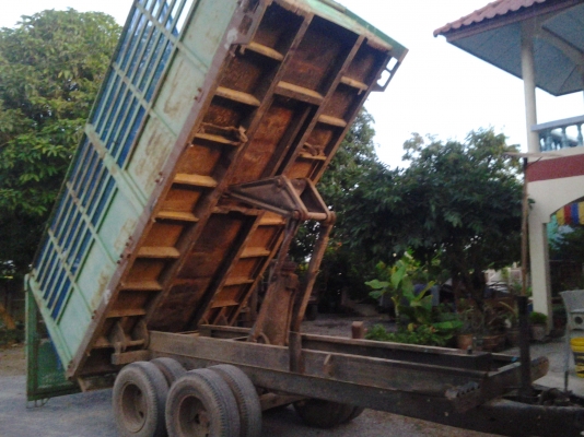 เทนเลอร์ดั้มลากติดท้ายรถไถสภาพสวยพร้อมใช้คับ