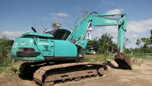 ขายรถแบคโค SK200-5 มาร์คไฟว์ ไฟฟ้าครบ ช่วงล่างเต็ม รถสวยสภาพดีพร้อมใช้งาน เอกสารเล่มทะเบียนพร้อมโอน ราคา730,000 สนใจโทร 090-8588220คุณนะ 093-3258446คุณบิว หรือเข้าดูสินค้าอื่นๆได้ที่ www.narong2truck.com หรือ www.truck.in.th/498 หรือเพจFacebook ณรงค์ ซื้อ