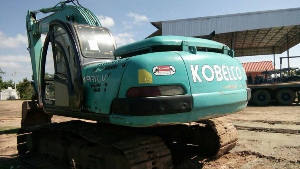 ขายรถแบคโค SK200-5 มาร์คไฟว์ ไฟฟ้าครบ ช่วงล่างเต็ม รถสวยสภาพดีพร้อมใช้งาน เอกสารเล่มทะเบียนพร้อมโอน ราคา730,000 สนใจโทร 090-8588220คุณนะ 093-3258446คุณบิว หรือเข้าดูสินค้าอื่นๆได้ที่ www.narong2truck.com หรือ www.truck.in.th/498 หรือเพจFacebook ณรงค์ ซื้อ