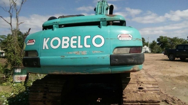 ขายรถแบคโค SK200-5 มาร์คไฟว์ ไฟฟ้าครบ ช่วงล่างเต็ม รถสวยสภาพดีพร้อมใช้งาน เอกสารเล่มทะเบียนพร้อมโอน ราคา730,000 สนใจโทร 090-8588220คุณนะ 093-3258446คุณบิว หรือเข้าดูสินค้าอื่นๆได้ที่ www.narong2truck.com หรือ www.truck.in.th/498 หรือเพจFacebook ณรงค์ ซื้อ